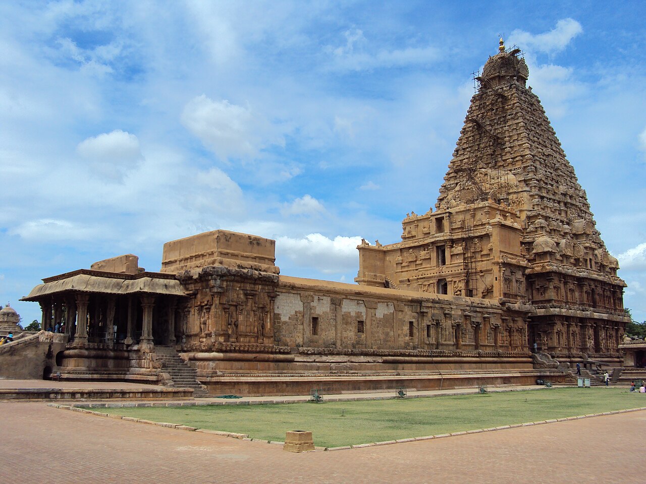 Brihadeeswarar Temple vimana at Thanjavur